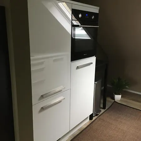 Διαμέρισμα Five